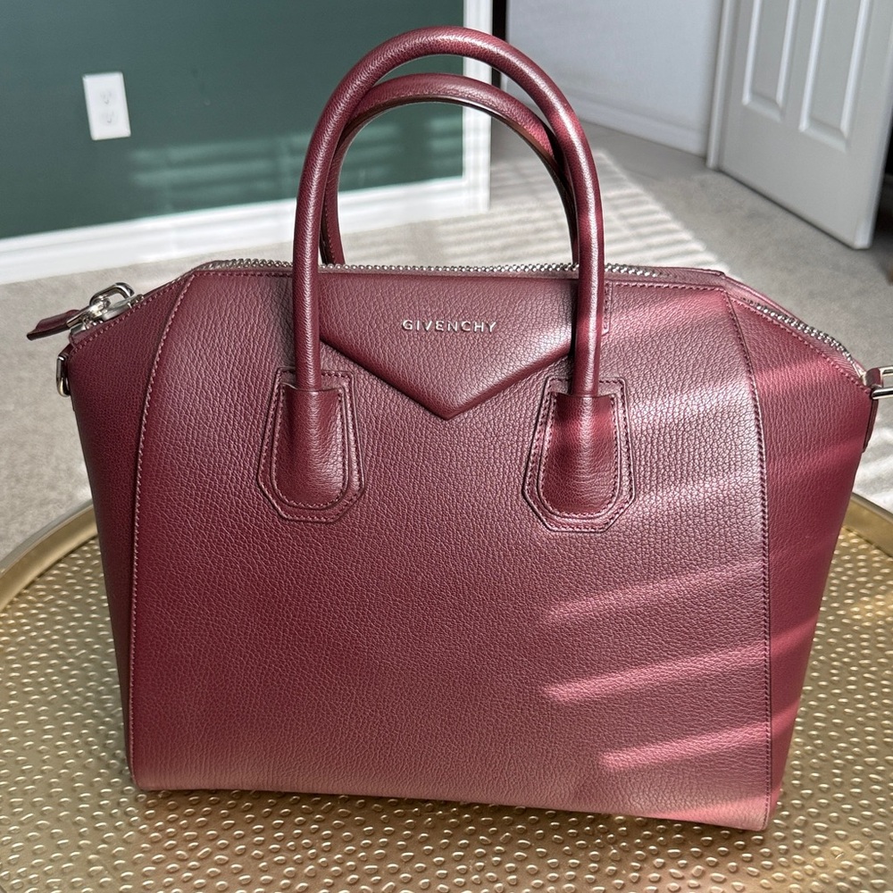 Authentic Givenchy  Antigona Women's Burgundy Leather Handbag